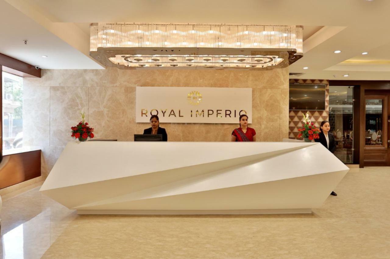 Royal Imperio Hotel Фаридабад Екстериор снимка