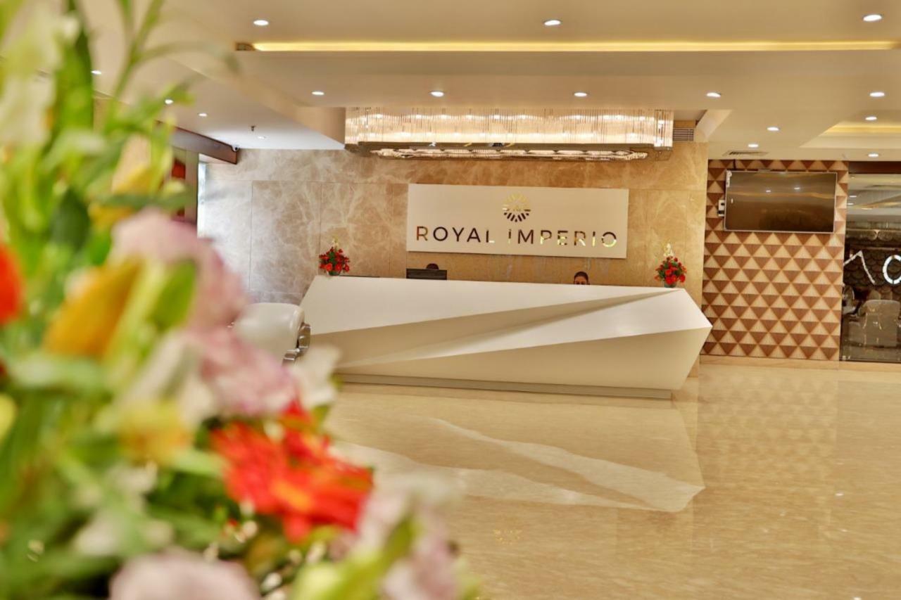 Royal Imperio Hotel Фаридабад Екстериор снимка